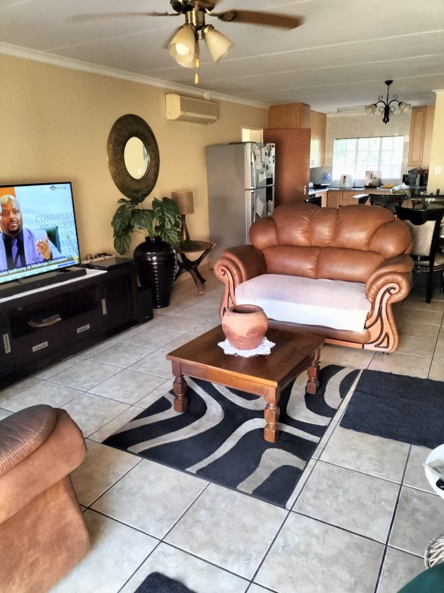 3 Bedroom Property for Sale in Miederpark North West